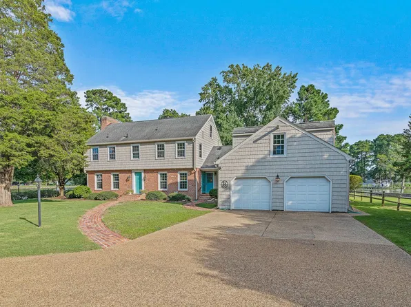 304 Dawson Dr, Seaford, VA 23696