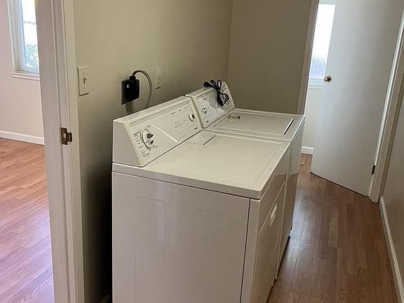 5th image of 3603 Country Club Dr