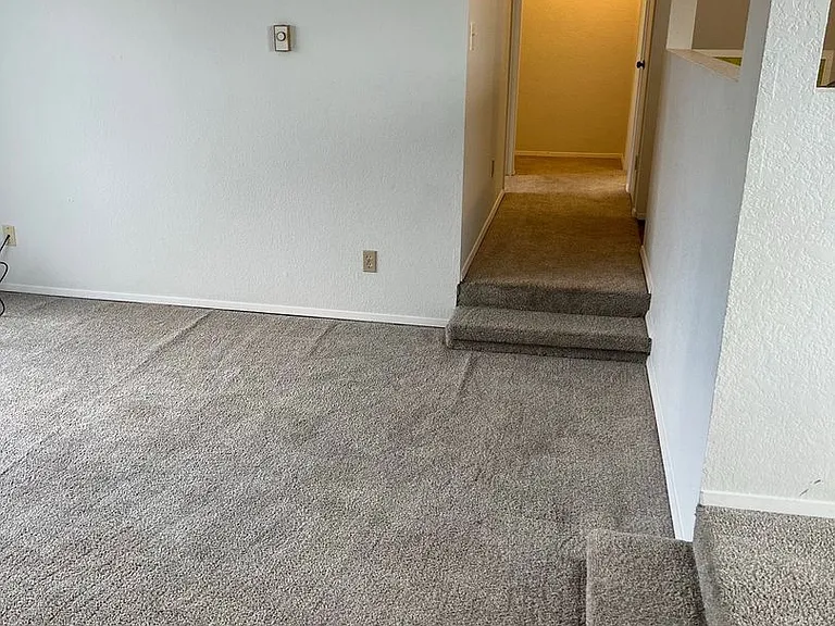 9925 Everett (Wildwood) — Photo 4