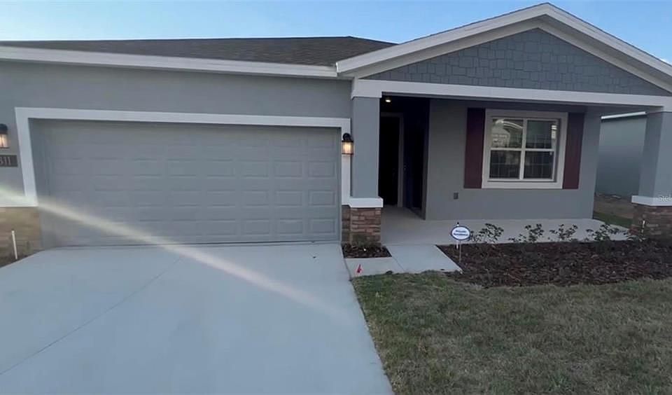 1st image of 811 Ofanto Way