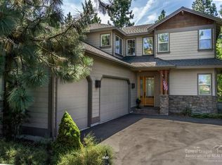 2525 NW Locke Ct, Bend, OR 97703