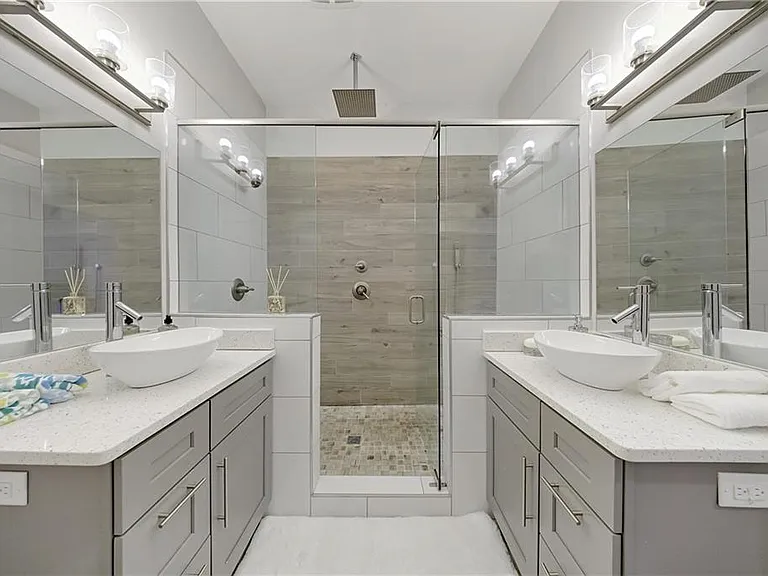 505 W Ontario Ave SW — Photo 32