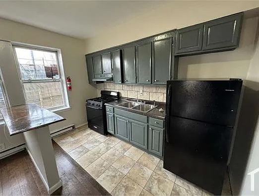 322 Park Ave #1 — Photo 2
