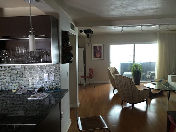 5th image of 1662 Lincoln Ct APT 502