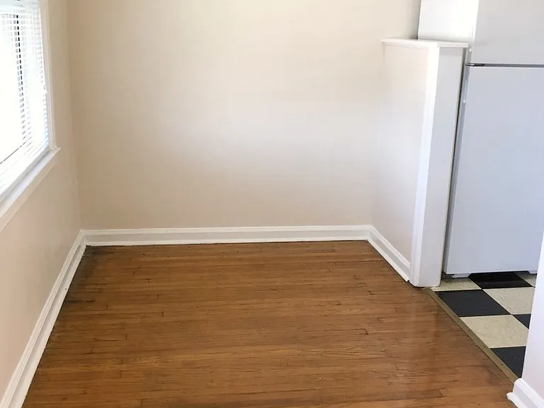 Nola Court Apartments — Photo 100