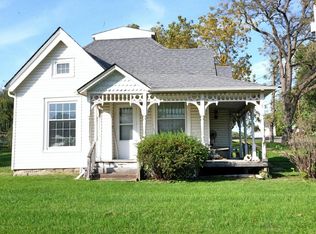 205 S Edgerton St, Exira, IA 50076