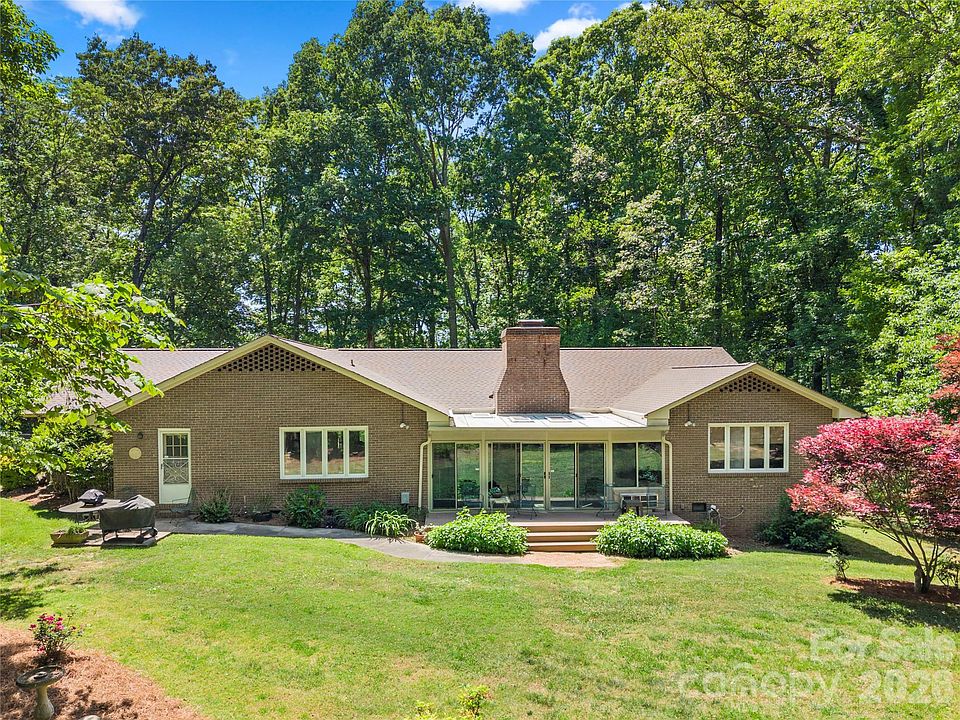 1st image of 3426 Driftwood Dr