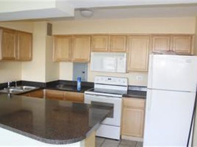 2nd image of 6030 N Sheridan Rd APT 611