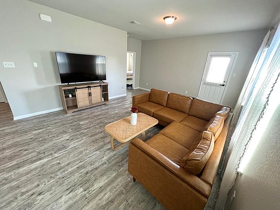 3rd image of 2725 Bridekirk Dr