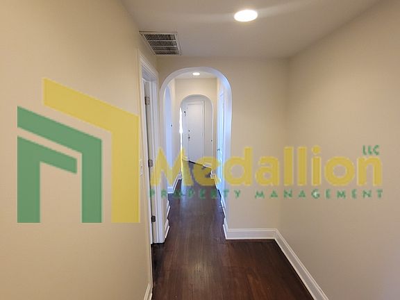 4th image of 8330 S Maryland Ave #3N