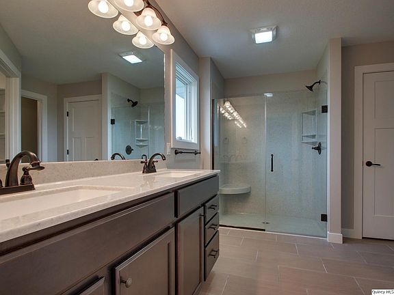 5th image of 4604 Trinity Lakes Dr