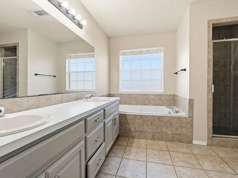 7100 Millennium Dr — Photo 19