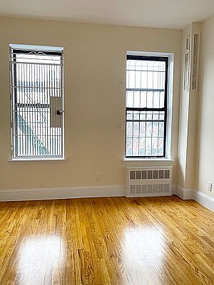 4th image of 21 Leroy St APT 24