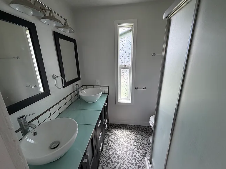 24883 Dunham Ave — Photo 15