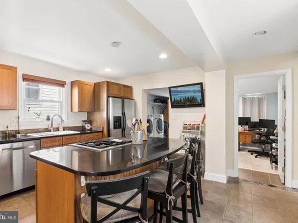 5941 Falls Rd, Baltimore, MD 21209