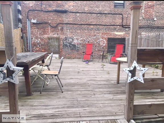 5th image of 232 Tompkins Ave APT 1L