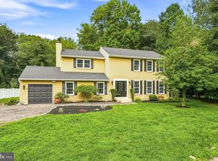12 Halifax Ct, Marlton, NJ 08053