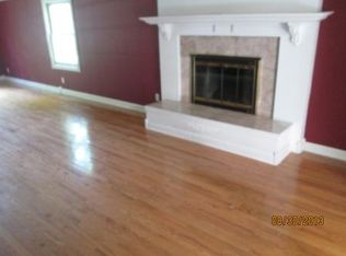 W264N7168 Thousand Oaks Dr, Lisbon, WI 53089