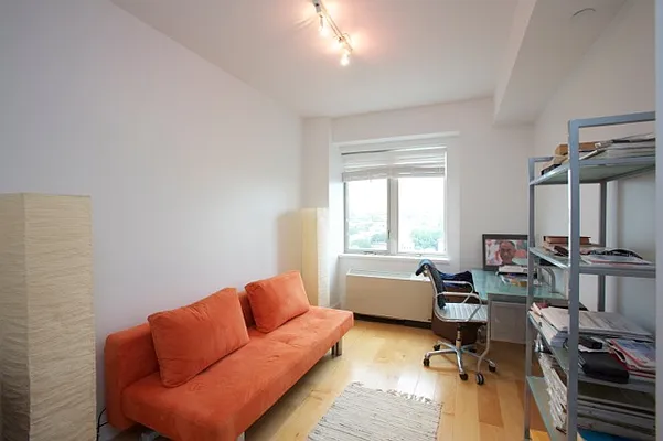 Rented by Garfield Realty  | media 8