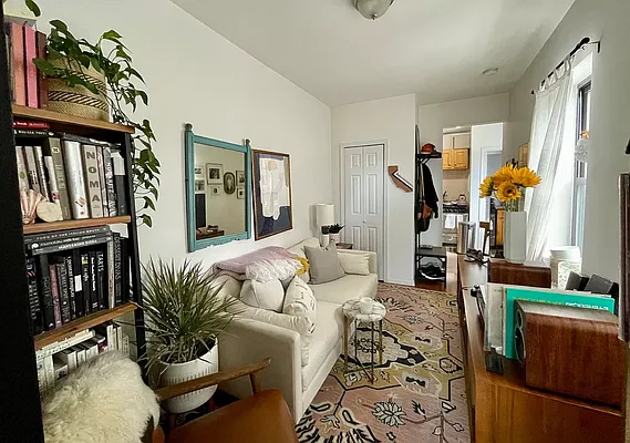 Rented by Building Equity Real Estate LLC | media 14