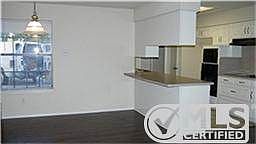 3rd image of 1902 Creekwood Ct