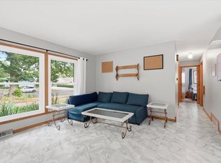 2209 Prairie Rd, Madison, WI 53711