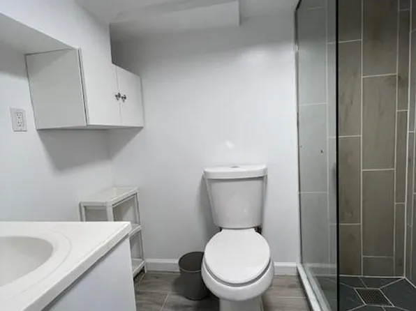 50 College Street image 22 of 31