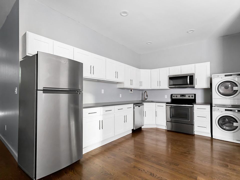 1st image of 18 W 125th St #3
