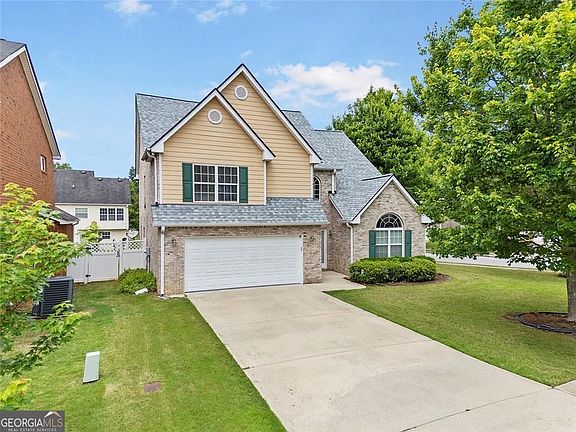 2nd image of 600 Armitage Way