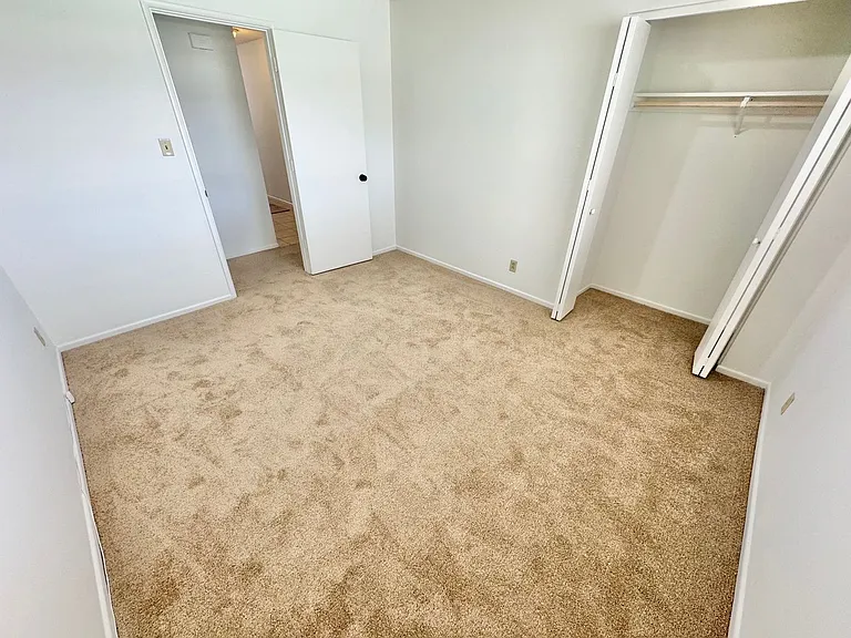 2913 Colanthe Ave — Photo 12