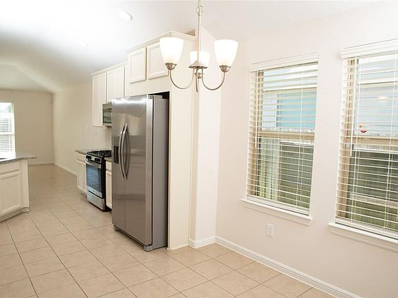 5th image of 18935 Oakland Manor Ln