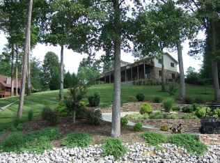 1367 Big Creek Rd, La Follette, TN 37766