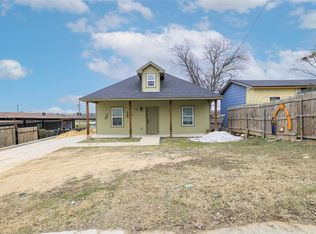3220 Prairie Ave, Fort Worth, TX 76106