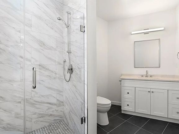 4th image of 267 Old Colony Ave #406