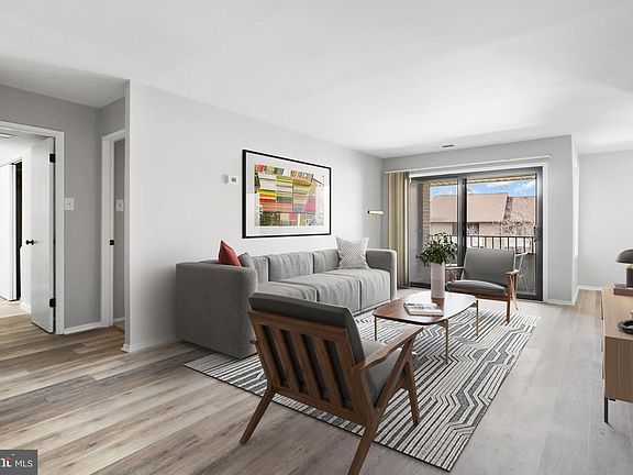 2nd image of 511 Florida Ave APT 202