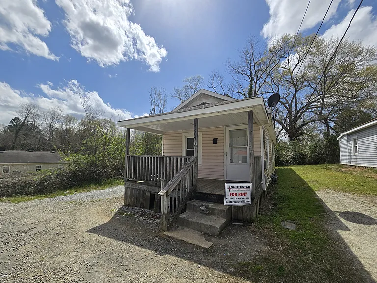 1407 Cooper St — Photo 1