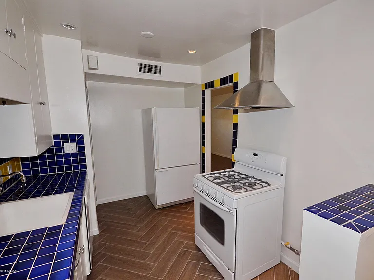 3002 E Copper St — Photo 16