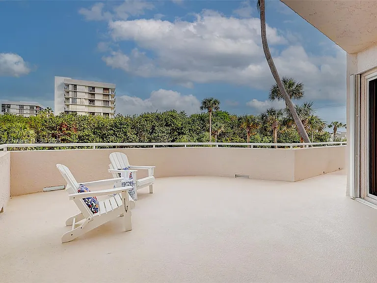 5051 N Highway A1A #6 — Photo 23