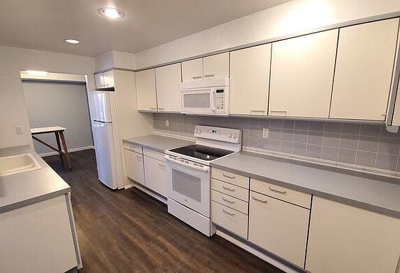 2nd image of 7877 E Mississippi Ave APT 108
