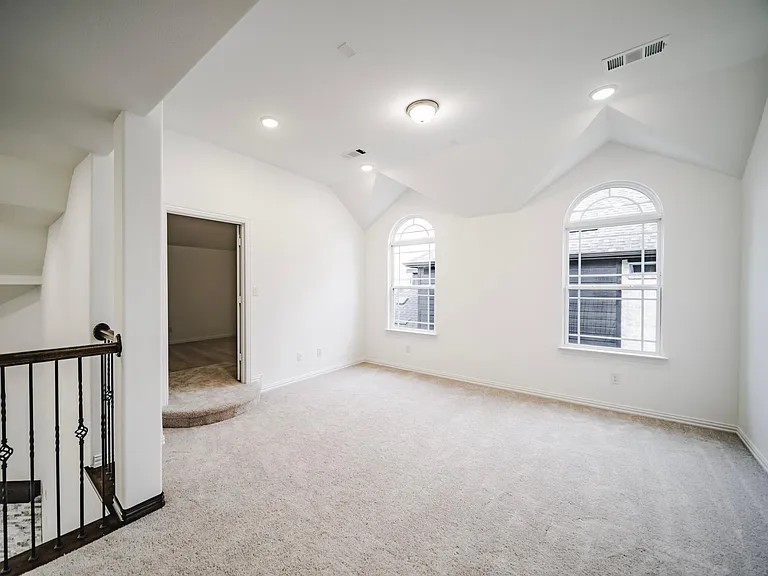 504 Waters Way — Photo 22