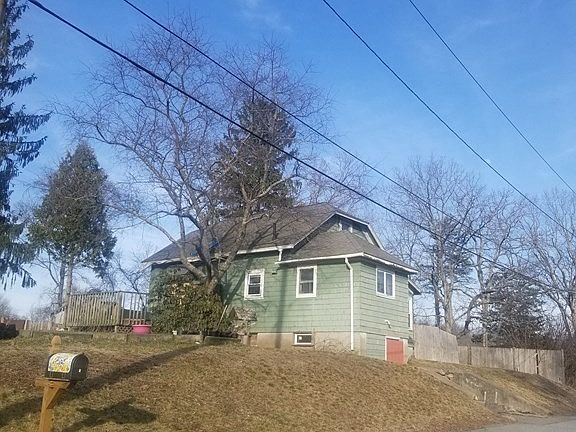 3rd image of 1 Quinn St