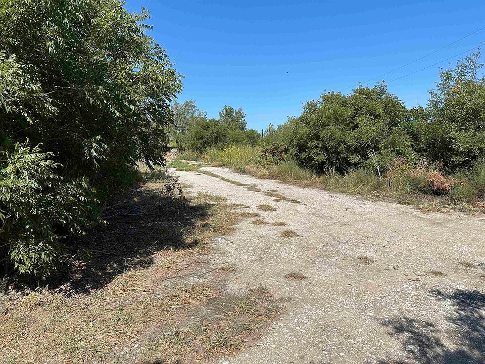 2nd image of 205240 E County Road 32