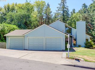 4555 NW Kahneeta Dr, Portland, OR 97229