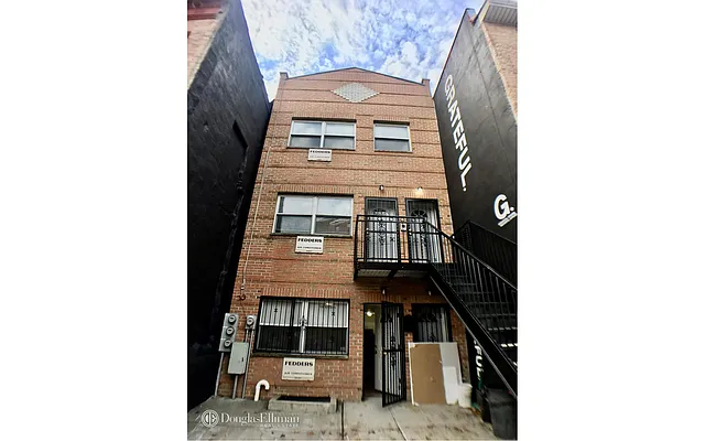 Rented by Douglas Elliman | media 17