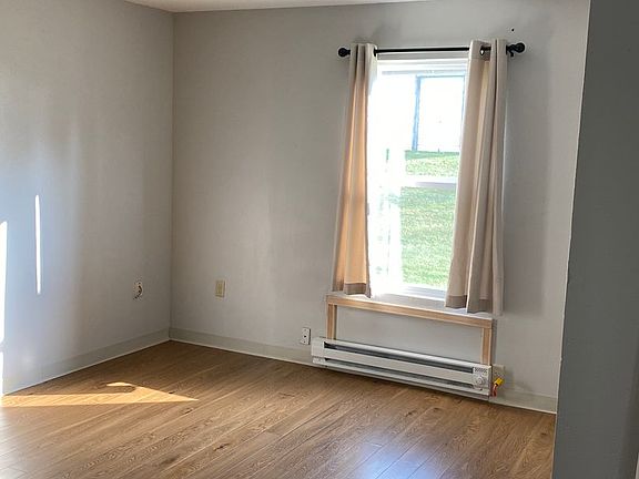 4th image of 208 Glenda Dr #220-6