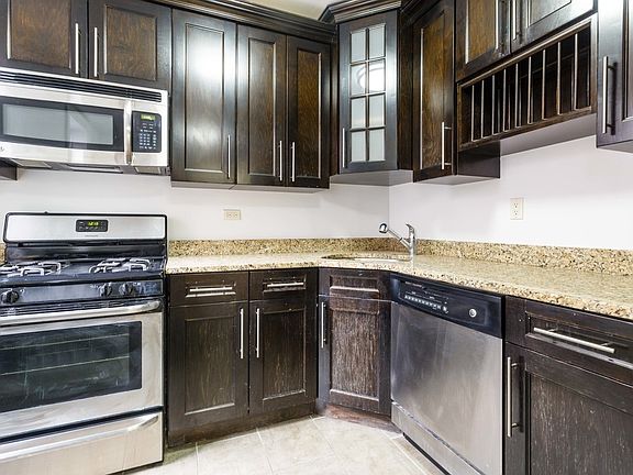 4th image of 47-07 41st St #4-B