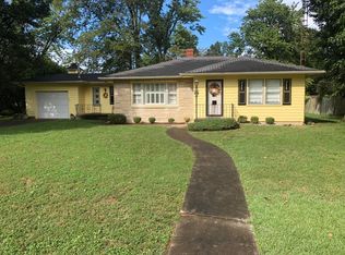 183 W Townshend Ave, Shawneetown, IL 62984