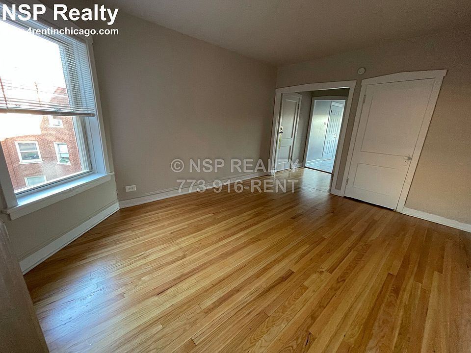 2nd image of 4029.5 W Melrose St #1W