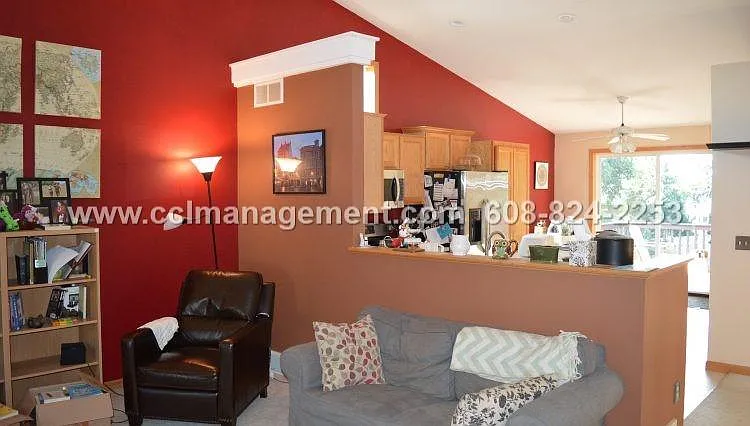 6226 Adobe Way — Photo 7