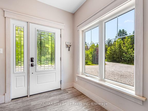 5th image of 62 Cape Hurd Rd